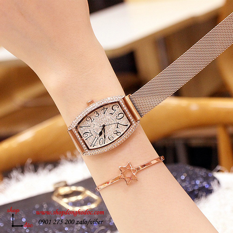 Đồng hồ nữ dây kim loại mặt chữ nhật đính đá vàng sang chảnh ĐHĐ27302