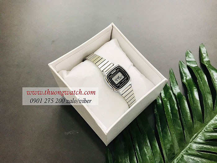 Đồng hồ nữ Skmei dây kim loại mặt vuông size nhỏ màu bạc thời thượng ĐHĐ25602